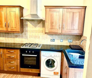 Room in a Shared House, Beehive Lane, IG1 - Photo 4