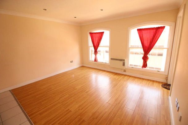1 bedroom apartment to rent Park Street West, Luton, LU1 - Photo 1