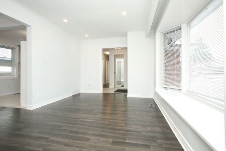 For Lease - 1 Barnes Crescent, Toronto, Ontario - Photo 5