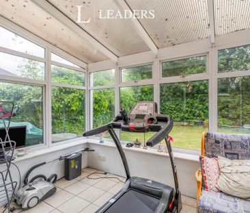 3 bedroom detached house to rent - Photo 5