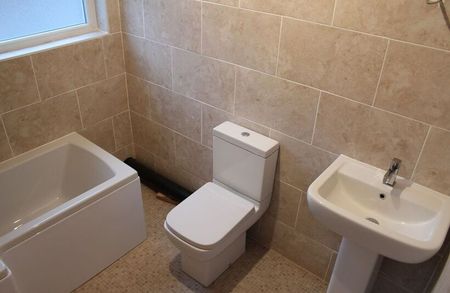 New Bank Road, Blackburn. BB2 6JW - Photo 3