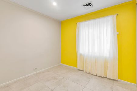 Convenient - Photo 5