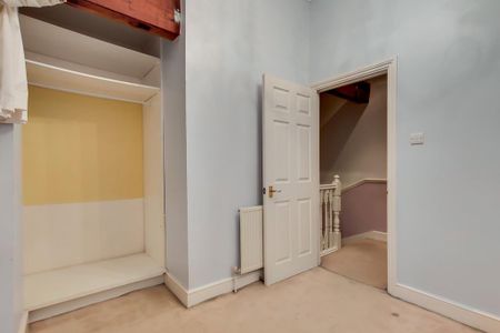 3 bedroom terraced house to rent - Photo 5