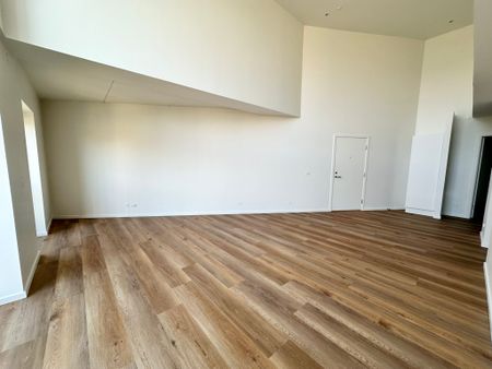 Lys og moderne lejlighed med fjordudsigt i Nørresundby - Photo 3