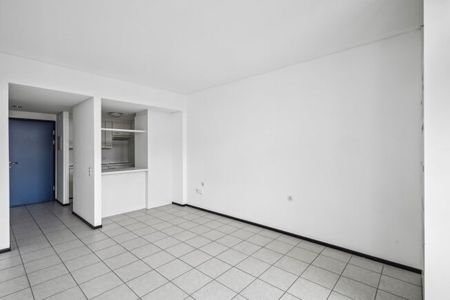 Apartment - Photo 4