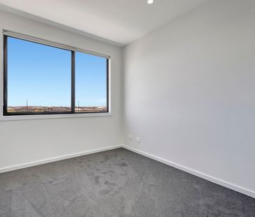 6 Angelina Terrace, Truganina VIC 3029 - Townhouse For Rent | Domain - Photo 6