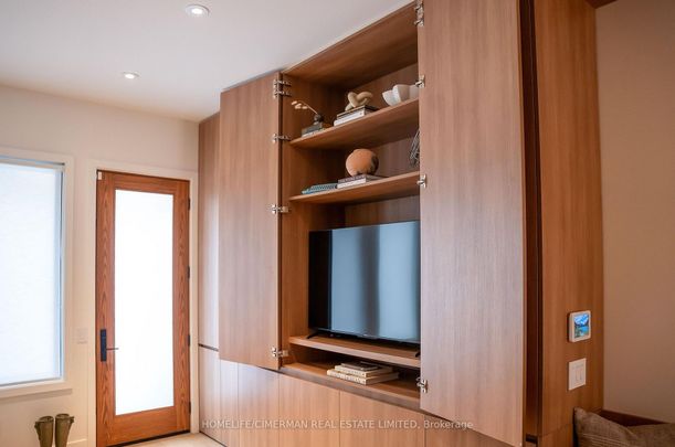 For Lease - 577 Concord Avenue, Toronto, Ontario - Photo 1