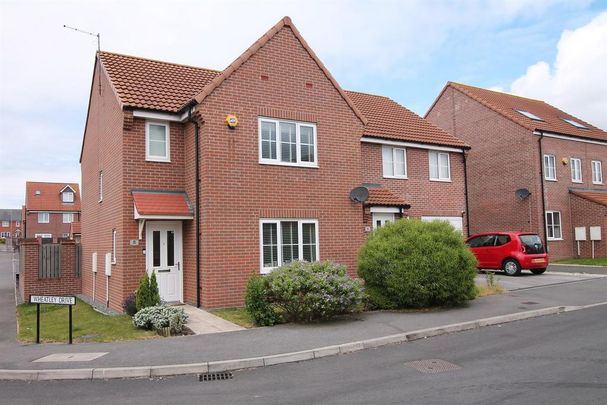 3 bedroom detached house to rent - Photo 1