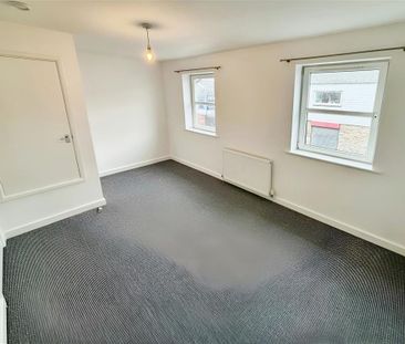 2 bedroom end of terrace house to rent - Photo 4