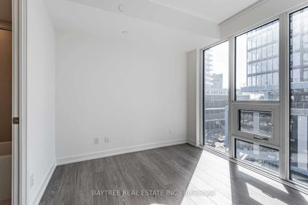 19 Western Battery Road #509 - Photo 2