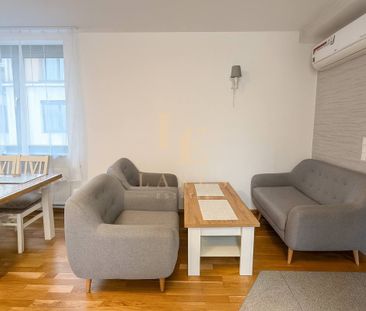 Rodzinne mieszkanie|5-pokoi | Garaż | Klimatyzacja - Photo 1