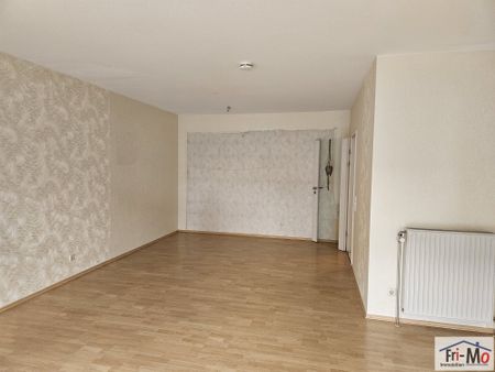 Herford-### Attraktive 2-Zimmer-Erdgeschosswohnung mit Terrasse und Garage ### - Photo 3