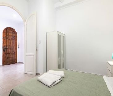 Carrer Martínez Cubells, Valencia, Valencian Community 46002 - Photo 5