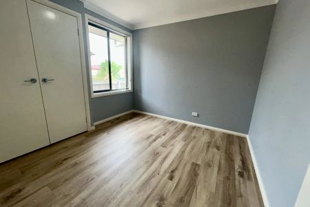 Low-Maintenance Living, Modern Design - Photo 3