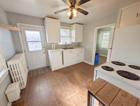 Spacious 2-Bedroom Apartment Minutes from Niagara Falls Attractions! - Photo 2