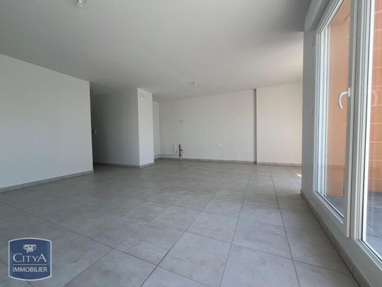 Location Appartement 5 pièces 100m² MIONNAY 01390 - Photo 1