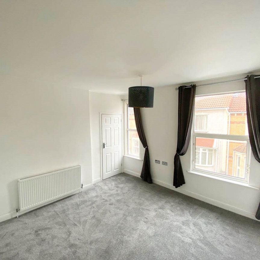 William Street, - Photo 1