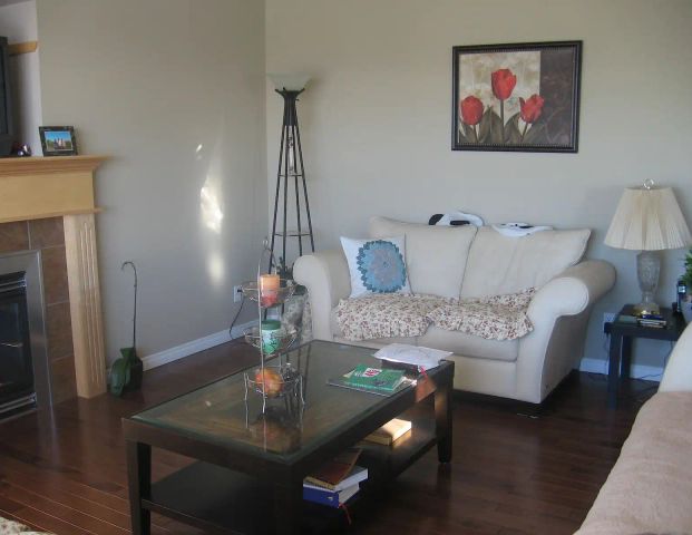 Shared home in Royal Oak — 3 Bedrooms Room For Rent - Photo 1