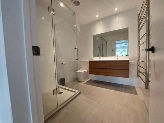 Modern Family Home - Photo 1