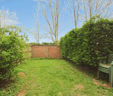 2 bedroom terraced house to rent - Photo 6