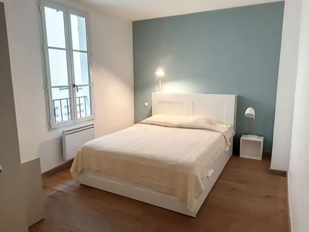 A LOUER AVIGNON INTRAMUROS ( 84000 ) : charmant appartement 2 pièces - meublé - d'environ 52m², - Photo 4