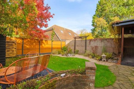 Cranstoun Close, Guildford, Surrey, GU3 - Photo 5