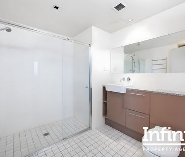 Premium City Living with Sensational Views - Photo 4
