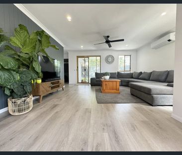 Beautifully Renovated Home in the Heart of Burleigh Waters - Photo 1