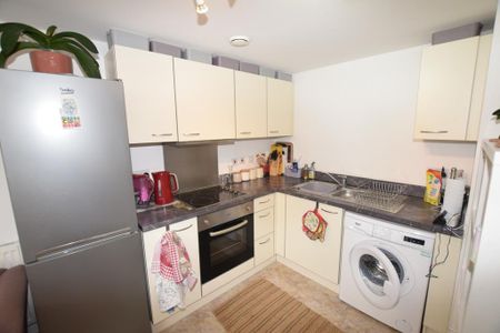 1 bedroom flat to rent - Photo 4