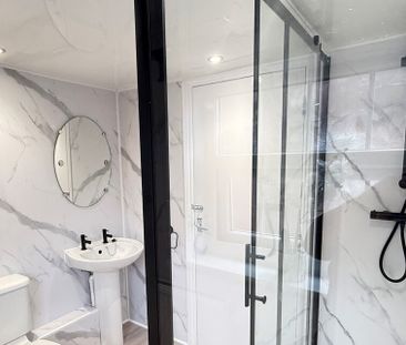 7 Bed Student Accommodation - Photo 5