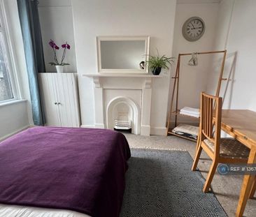 1 bedroom in a house share to rent - Photo 3