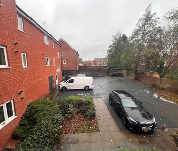 Inverkip Walk, Wolverhampton, West Midlands, WV4 - Photo 1