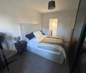 3 bedroom bungalow to rent - Photo 4