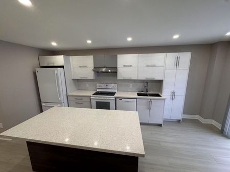For Lease - 4 Burwell Crescent Unit# Main, Markham, Ontario - Photo 5