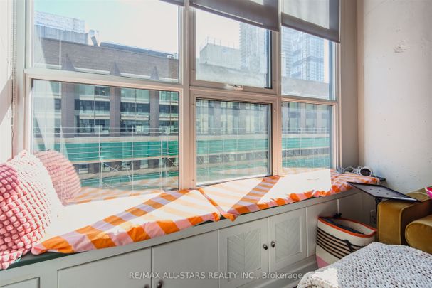 Merchandise Lofts , #827 - Photo 1