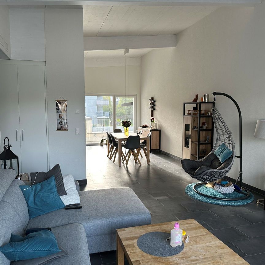 Beautiful penthouse of 4.5 rooms with terrace - Photo 1