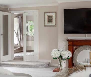 Fairmile Park Road, Cobham, Surrey, KT11 - Photo 2