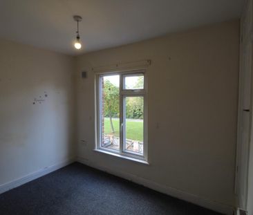 2 bedroom House To Let - Photo 2