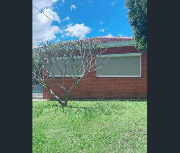 Three Bed House for Lease in Leumeah - Photo 6