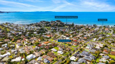 Single level 3-bedroom Brick and Tile within walking distance to Red Beach - Photo 3