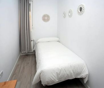 Calle del Arenal, Madrid, Community of Madrid 28013 - Photo 1