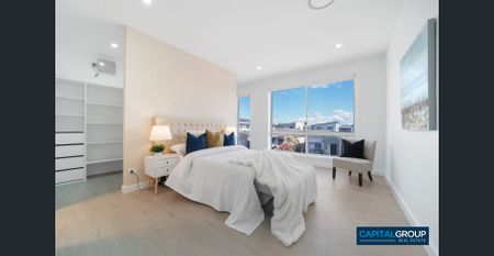 BRAND NEW OVERSIZED FAMILY HOME!! - Photo 4