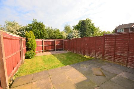 Freesland Rise, Whittleford, Nuneaton, Warwickshire, CV10 9QF - Photo 4