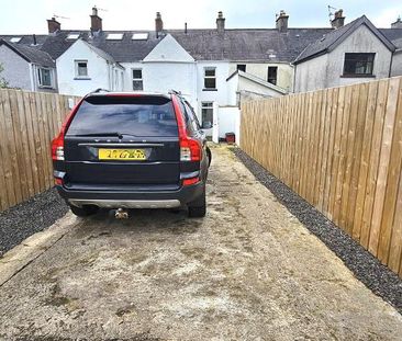 4 Knockagh Terrace, Greenisland, BT38 8RN - Photo 2
