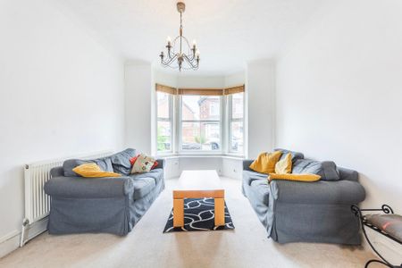 3 bedroom terraced house to rent - Photo 2