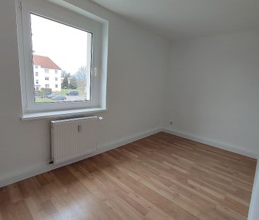 SPÄTSOMMER-AKTION 1 Monat kaltmietfrei! Ihr neues Zuhause! 3-Raumwohnung mit Balkon! - Photo 2