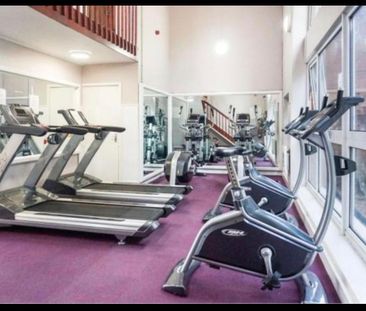 Redmires Court, Salford - Photo 3