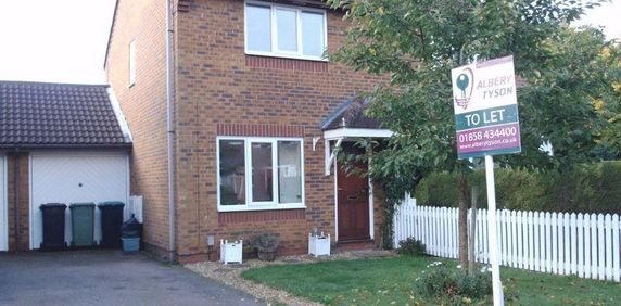 2 bedroom semi-detached house to rent - Photo 2