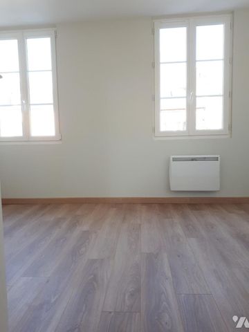 APPARTEMENT DUPLEX - 44 m² LE BREUIL EN AUGE - Photo 2