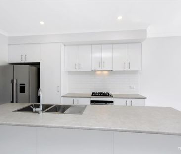 Three Bedroom In Wyndham Harbour - Photo 3